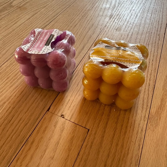 Lavender Fields Bubble Candle - Unopened New in Wrapping / NWT - Picture 7 of 7